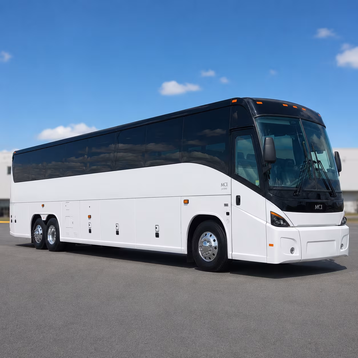 airport shuttle buses between laredo and san antonio international airport sat