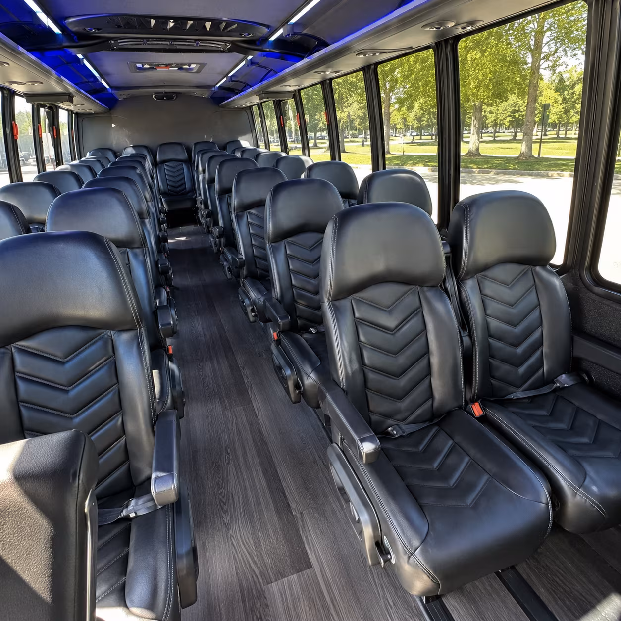 can i book a one way a round trip or a multi day package for a bus rental in laredo
