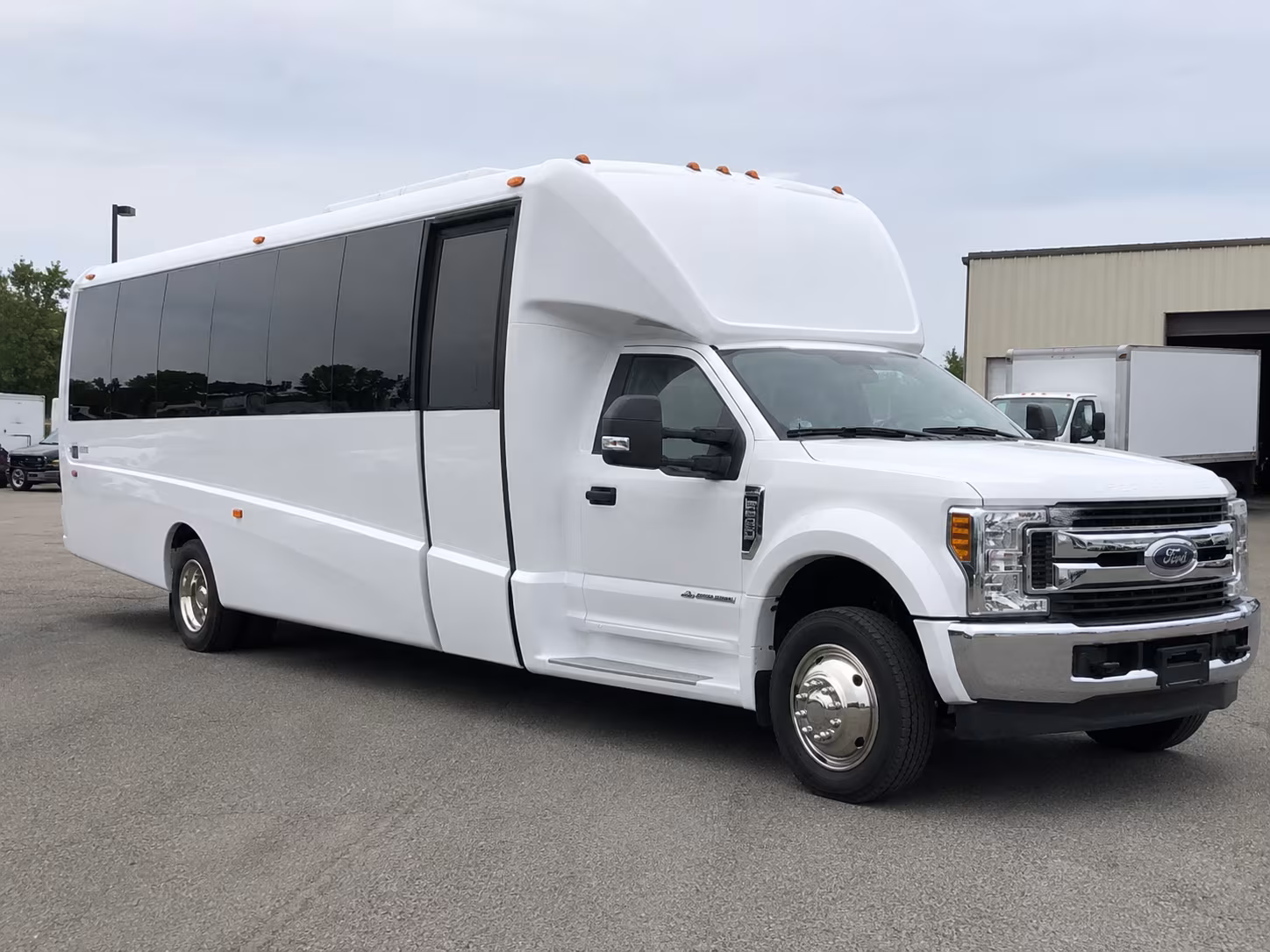 charter bus rentals for large laredo prom groups and multi school events