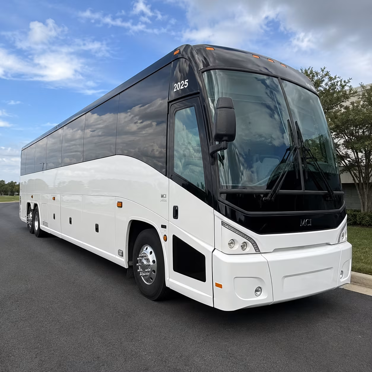 charter buses for laredo bucks hockey games and arena events