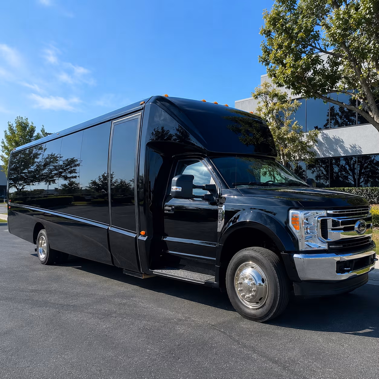 laredo bus rentals