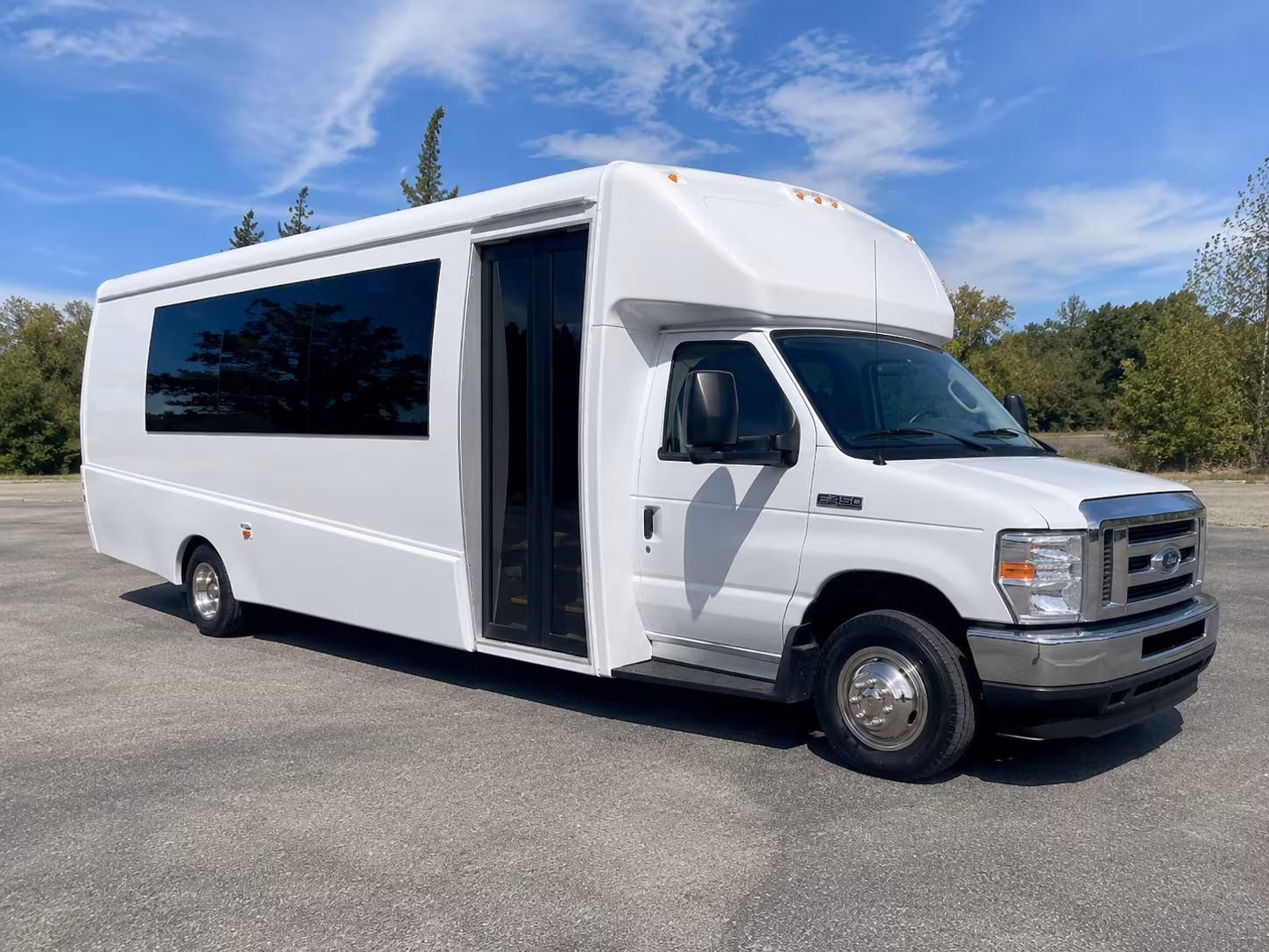 laredo concerts live events party bus rental