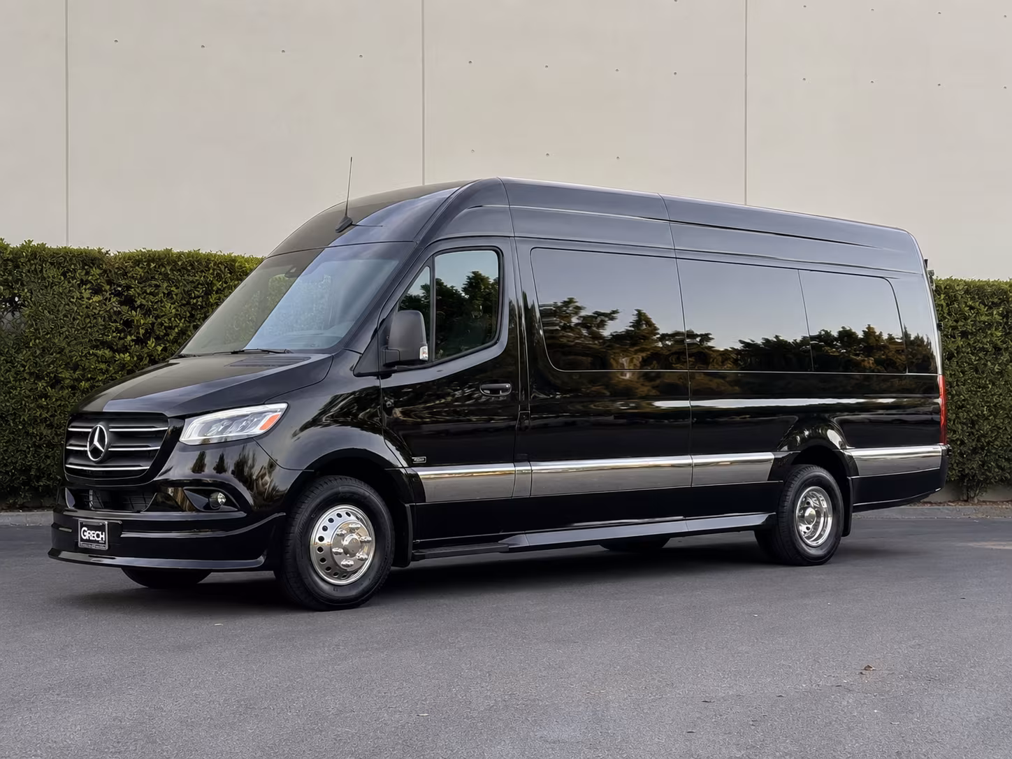 laredo employee transportation onboard seating