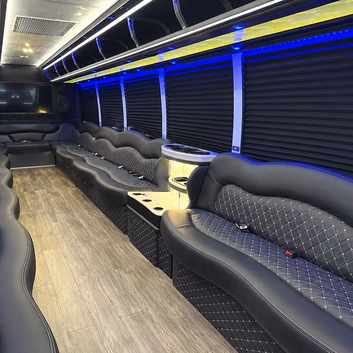 laredo quincea n era sweet 16 party bus rental