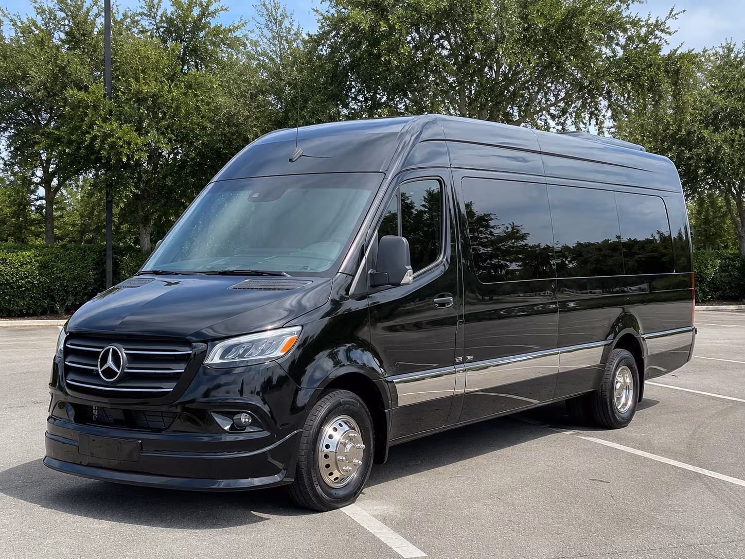 laredo sprinter limousine