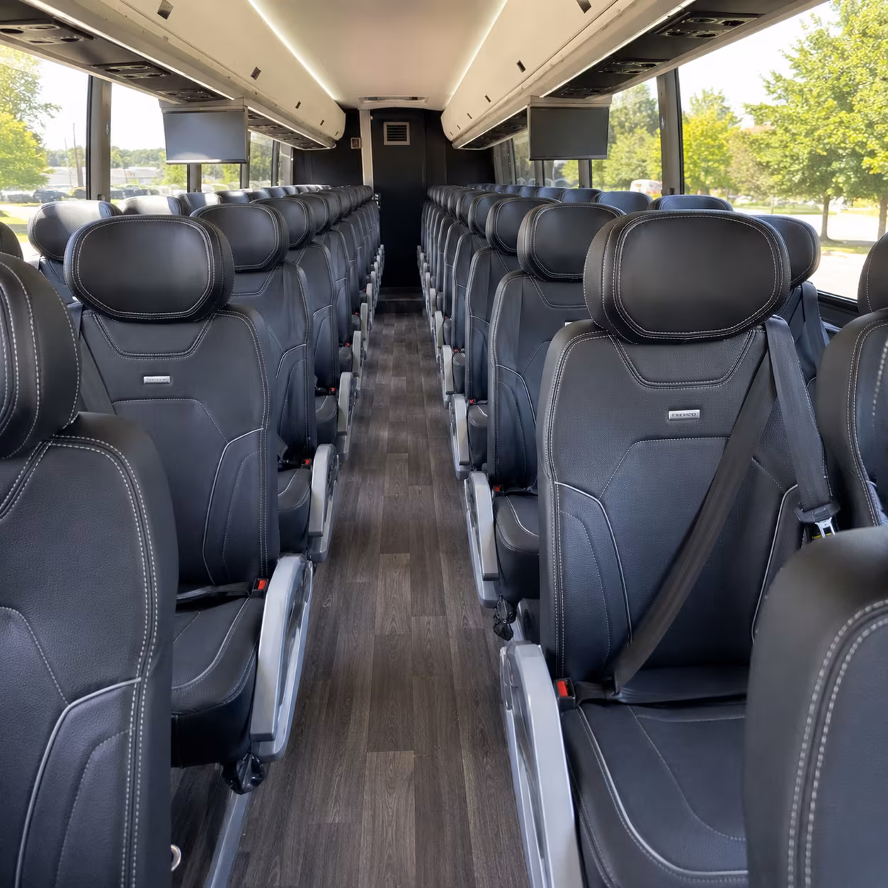 senior congregation shuttle buses in laredo texas